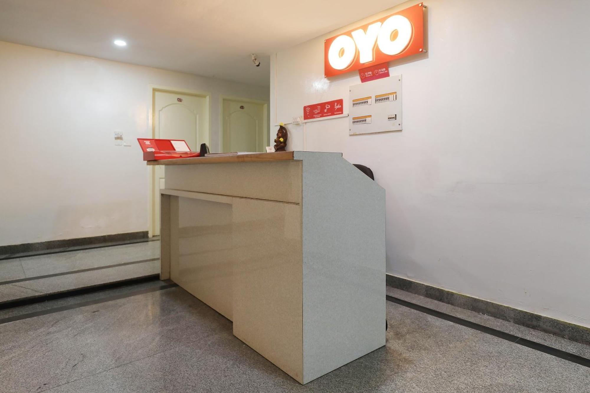 Oyo Flagship Hotel Archana Comforts Bangalore Eksteriør billede